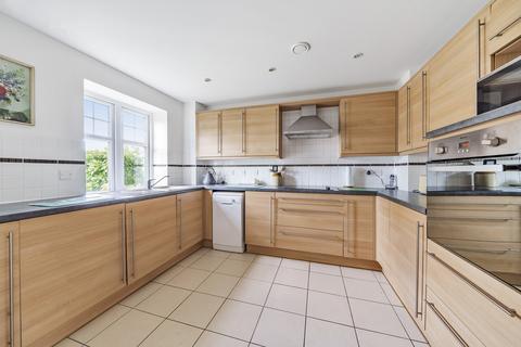 2 bedroom apartment for sale, Clover Leaf Court, Ackender Road, Alton, Hampshire, GU34