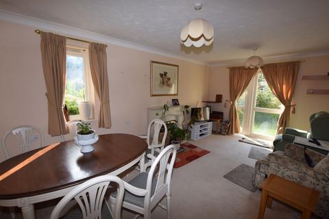 2 bedroom apartment for sale, Willow Court, Ackender Road, Alton, Hampshire, GU34