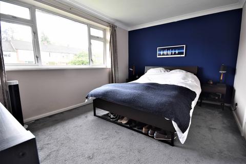 2 bedroom apartment for sale, Middlefield, Farnham, Surrey, GU9