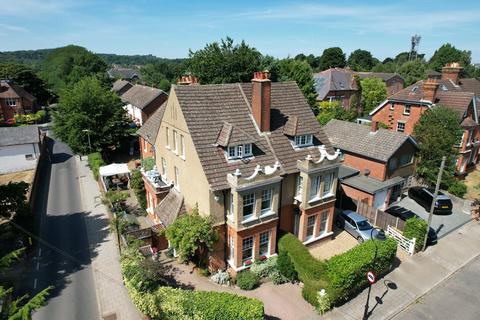 5 bedroom semi-detached house for sale, Cargate Avenue, Aldershot, Hampshire, GU11