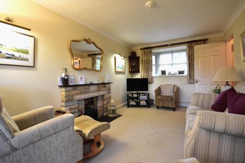 2 bedroom detached house for sale, West End Grove, Farnham, Surrey, GU9