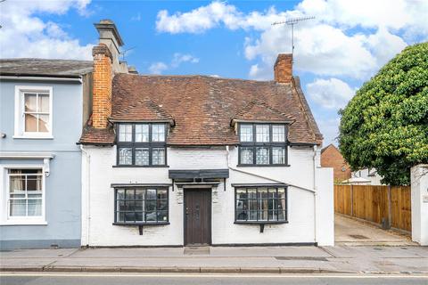 3 bedroom semi-detached house to rent, West Street, Farnham, Surrey, GU9