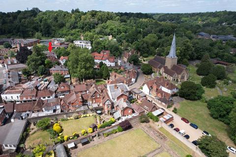 2 bedroom apartment for sale, Chester House, Station Road, Godalming, Surrey, GU7