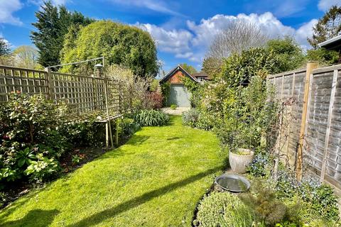 3 bedroom detached house for sale, The Common, Dunsfold, Godalming, Surrey, GU8