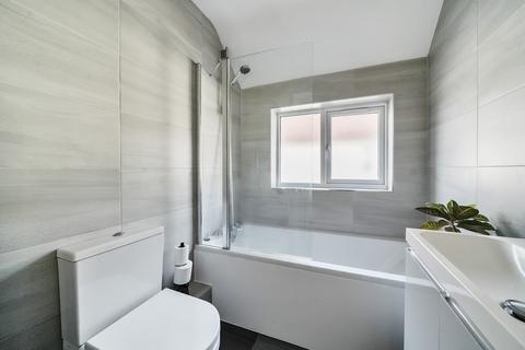 14 Bourne Road, Godalming, GU7 3NH