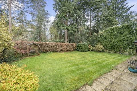 5 bedroom detached house for sale, Oakhill Road, Headley Down, Hampshire, GU35