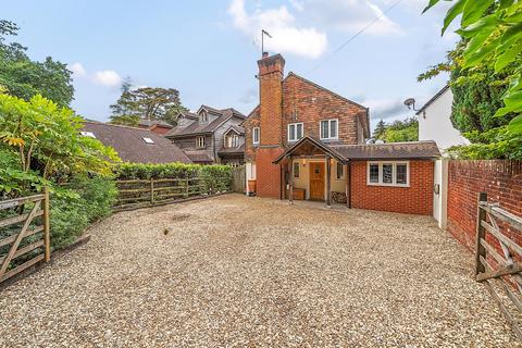 4 bedroom detached house for sale, Seymour Road, Headley Down, Hampshire, GU35