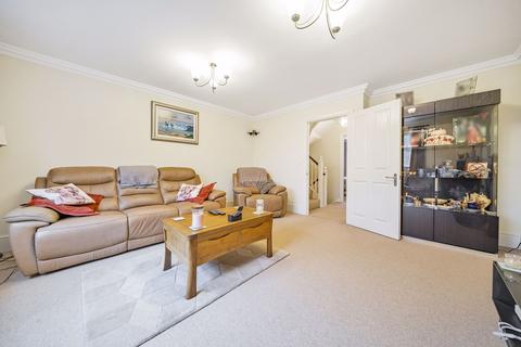 4 bedroom terraced house for sale, Hawthorn Way, Lindford, Bordon, Hampshire, GU35