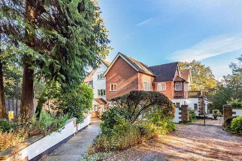 2 bedroom apartment for sale, Hazel Grove, Hindhead, Surrey, GU26