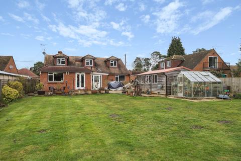 5 bedroom detached house for sale, Firgrove Road, Whitehill, Hampshire, GU35