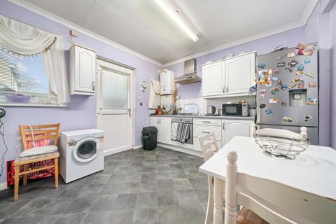 2 bedroom ground floor flat for sale, South Scott Street, Baillieston, Glasgow, City of Glasgow, G69 7DE