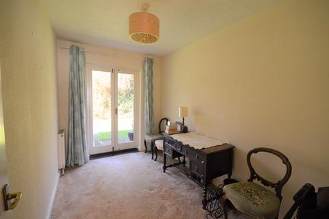 24 Ash Grove, Fernhurst, Haslemere, GU27 3HL
