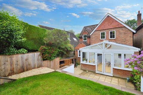 3 bedroom detached house for sale, Linchmere Road, Haslemere, Surrey, GU27