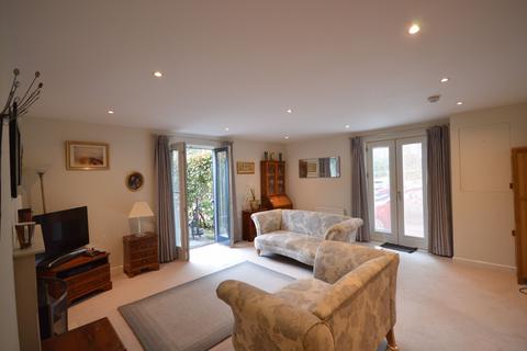 2 bedroom apartment for sale, Wispers Lane, Haslemere, Surrey, GU27