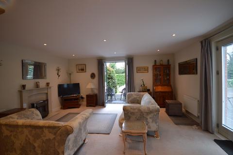 2 bedroom apartment for sale, Wispers Lane, Haslemere, Surrey, GU27