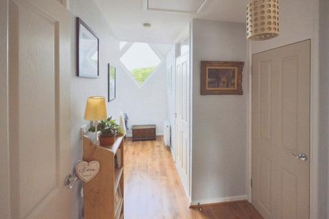 1 bedroom maisonette for sale, Lion Mead, Haslemere, Surrey, GU27