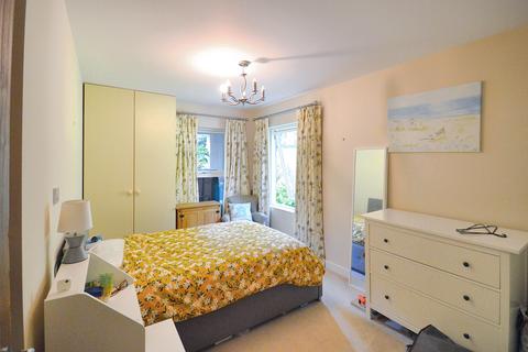 1 bedroom retirement property for sale, Wispers Lane, Haslemere, Surrey, GU27