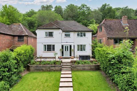 4 bedroom detached house for sale, Linchmere Road, Haslemere, Surrey, GU27