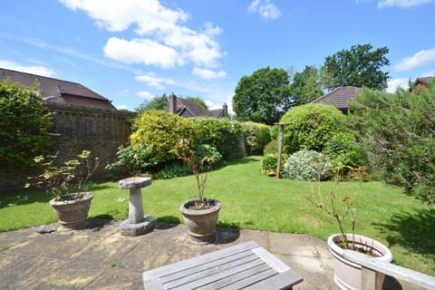 2 bedroom bungalow for sale, Ash Grove, Fernhurst, Haslemere, Surrey, GU27