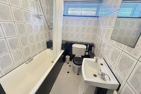 2 bedroom flat for sale, Windermere Close, Cramlington, Northumberland, NE23 6PQ