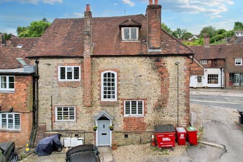 2 bedroom apartment for sale, Petworth Road, Haslemere, Surrey, GU27