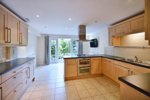 3 bedroom terraced house for sale, Howberry Chase, Haslemere, Surrey, GU27