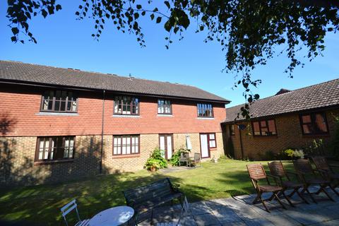 2 bedroom property for sale, Ash Grove, Fernhurst, Haslemere, Surrey, GU27