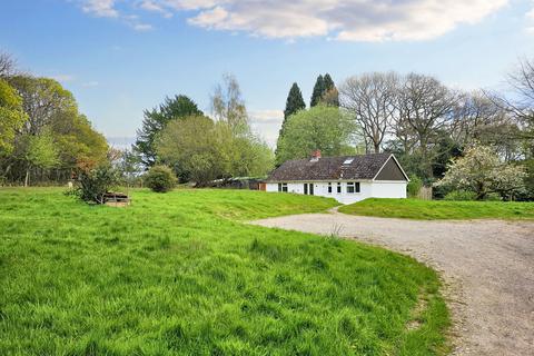 3 bedroom bungalow to rent, Telegraph Hill, Midhurst, West Sussex, GU29