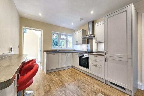 2 bedroom bungalow to rent, Glebe Road, Fernhurst, Haslemere, Surrey, GU27