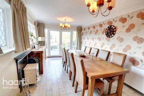 4 bedroom detached house for sale, Green Lane, Leigh-On-Sea