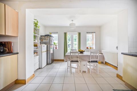 43 Vine Road, Southampton, SO16 5TB