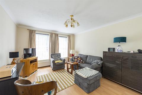 2 bedroom apartment to rent, London Road, St. Albans