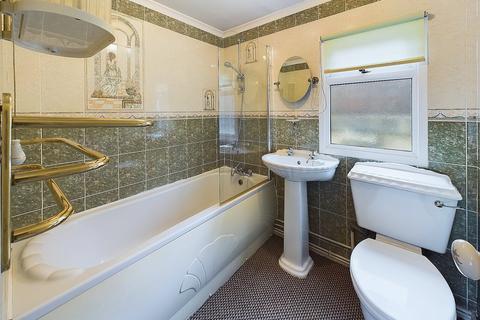 2 bedroom detached bungalow for sale, Haywagon, Doncaster DN6