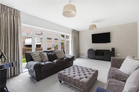 3 bedroom detached house for sale, Reeves Court, Welwyn, Hertfordshire, AL6