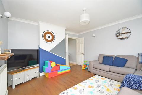 3 bedroom semi-detached house for sale, Ashford Drive, Heath Farm, Shrewsbury