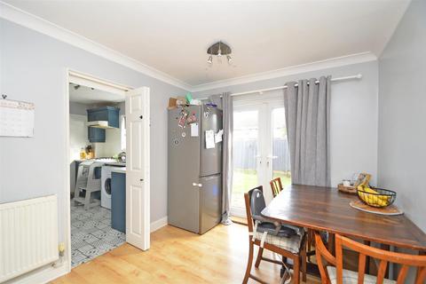 3 bedroom semi-detached house for sale, Ashford Drive, Heath Farm, Shrewsbury