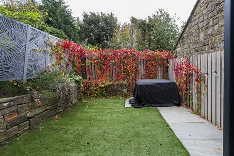 3 bedroom terraced house for sale, East Street, Huddersfield HD3