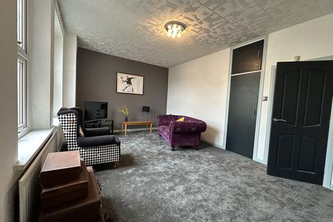 2 bedroom flat for sale, Holly Avenue, Wallsend, Tyne and Wear, NE28 6PE