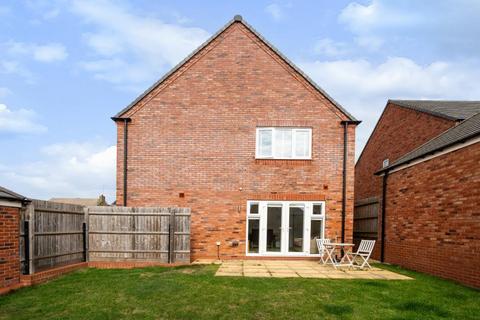 4 bedroom detached house to rent, Banbury,  Oxfordshire,  OX16