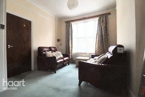 4 bedroom terraced house for sale, Gibbons Road, Bedford