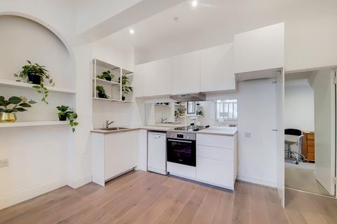 1 bedroom flat to rent, Crondace Road, London SW6