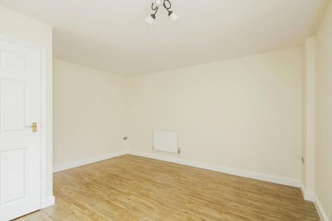 4 bedroom townhouse to rent, Macfarland Grove London SE15