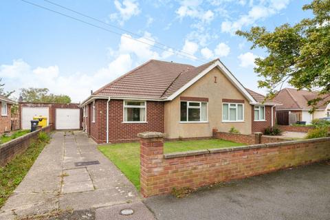 3 bedroom bungalow for sale, High View, Bedford