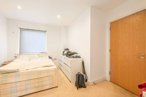 37 Tyas Road, London, E16 4JL