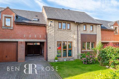 3 bedroom semi-detached house for sale, Wardle Court, Whittle-Le-Woods, Chorley