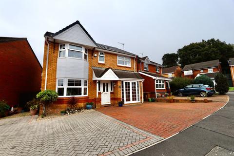 4 bedroom detached house for sale, Ynys-Y-Coed, Oakdale, NP12