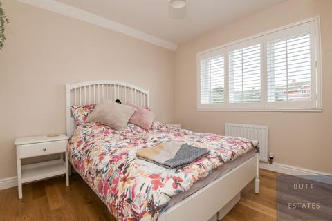 5 Pollards Close, Exeter, EX4 8FB