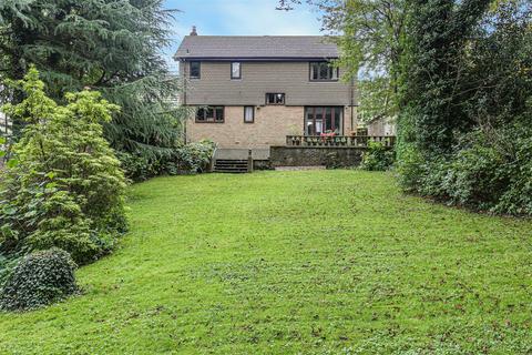 4 bedroom detached house for sale, Paynesfield Road, Tatsfield TN16