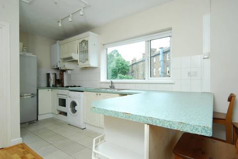 3 bedroom flat to rent, Argyle Road, West Ealing, London, W13