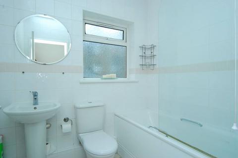 3 bedroom flat to rent, Argyle Road, West Ealing, London, W13